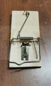 BROS ŁAPKA NA MYSZY DREWNIANA 